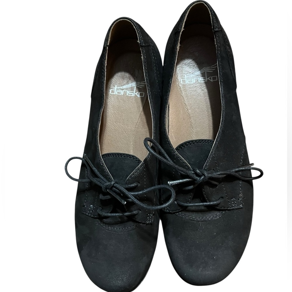 Dansko Women's size 5 Black Lace-Up Flats - Picture 3 of 7